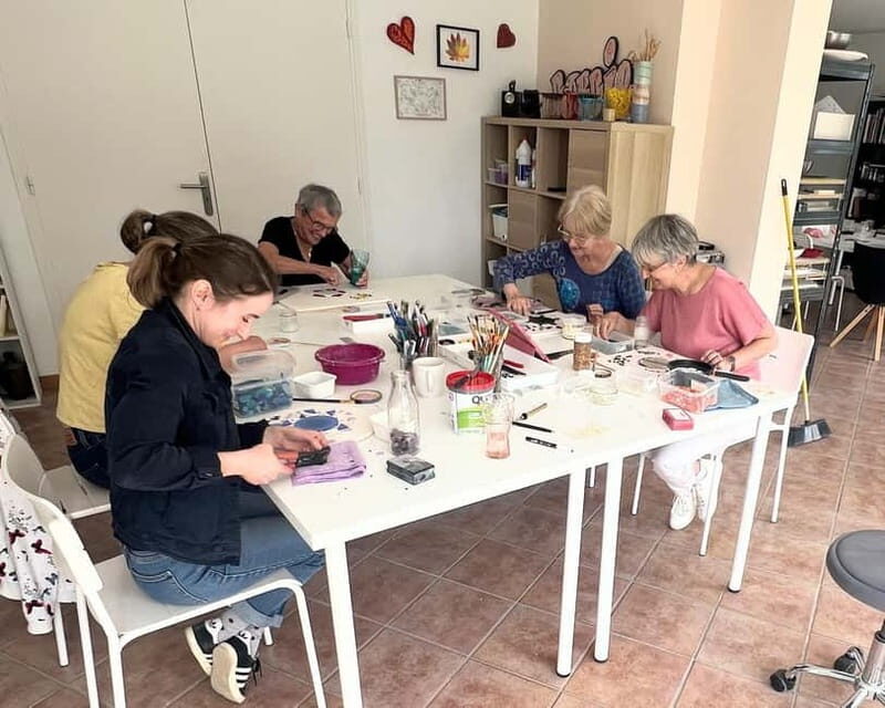 Pont-du-Château: create your own jewelry or decorative objects in fused glass - Exploring the Fused Glass Workshop in Pont-du-Château