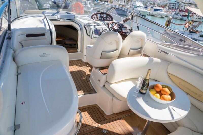 ponta da piedade 2h luxury charter with drinks and tapas - Who Is This Tour Best For?