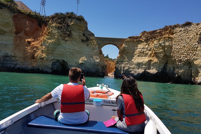 Ponta da Piedade Grotto Tour in Lagos, Algarve - Stop 1: Praia Dona Ana From a Sea Perspective