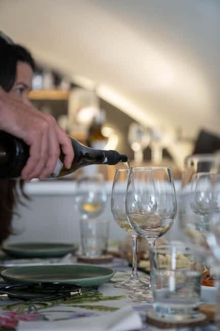 Ponta Delgada: Azorean Wines & Cheeses Pairing Experience - Key Points