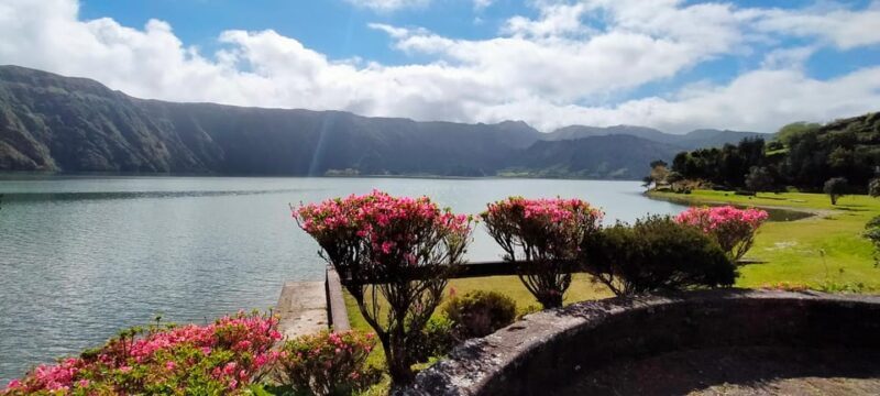 Ponta Delgada: Private Tour Sete Cidades Green e Blue Lakes - Who Should Consider This Tour?