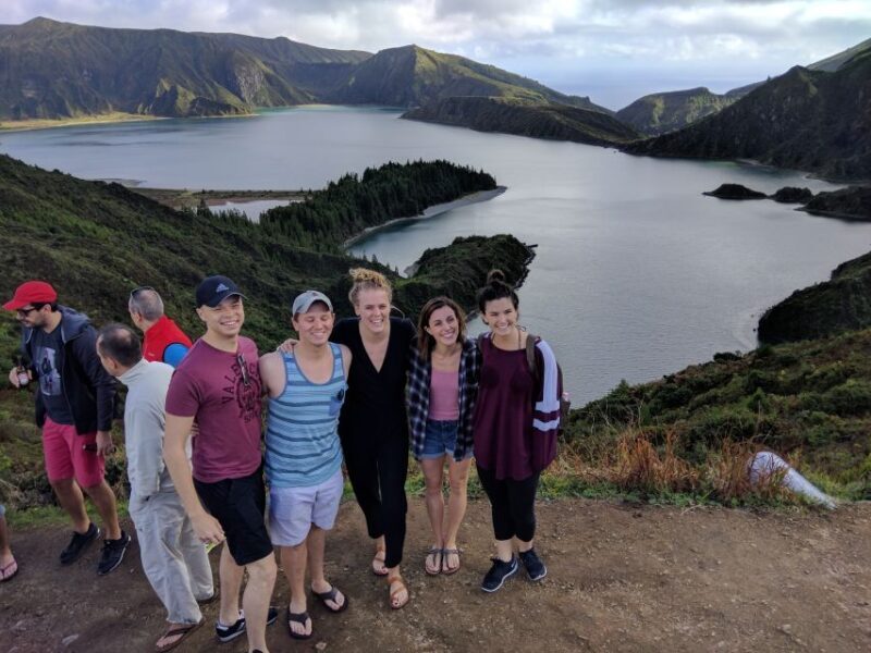 Ponta Delgada: Sete Cidades & Lagoa do Fogo Tour - Practical Tips for Booking and Enjoying the Tour