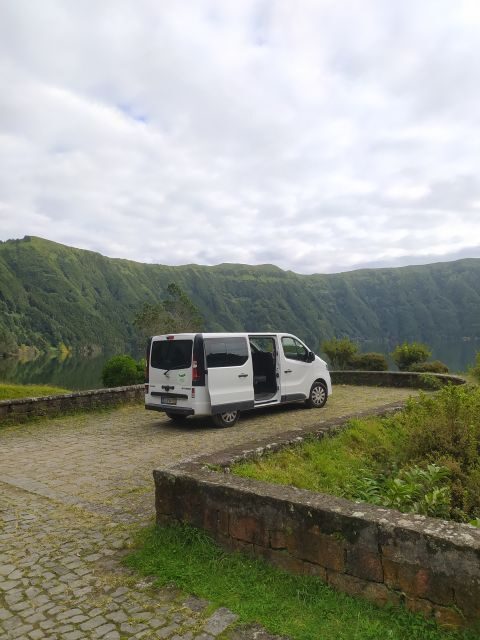 Ponta Delgada: Sete Cidades & Lagoa do Fogo Tour with Lunch - Key Points