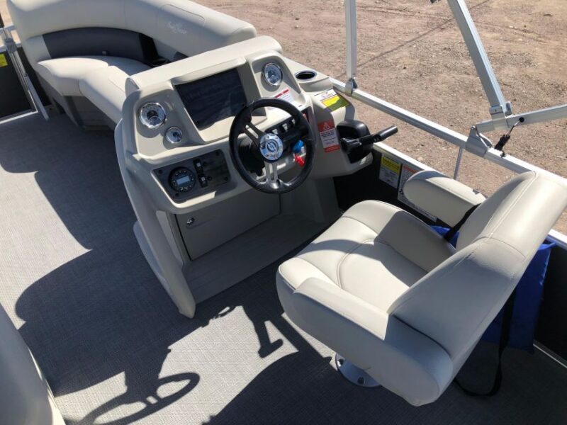 Pontoon Boat Rental - What Is Included and What to Expect