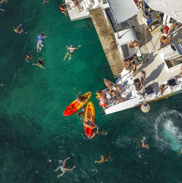 Port d'Alcudia: North Coast Catamaran Cruise with Meal - Practical Details and Tips