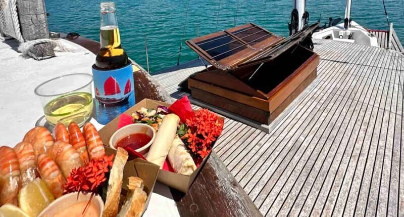 Port Douglas: Shaolin Seafood Lunch Sail, with Fresh Prawns - Food & Drink: A Highlight for Many