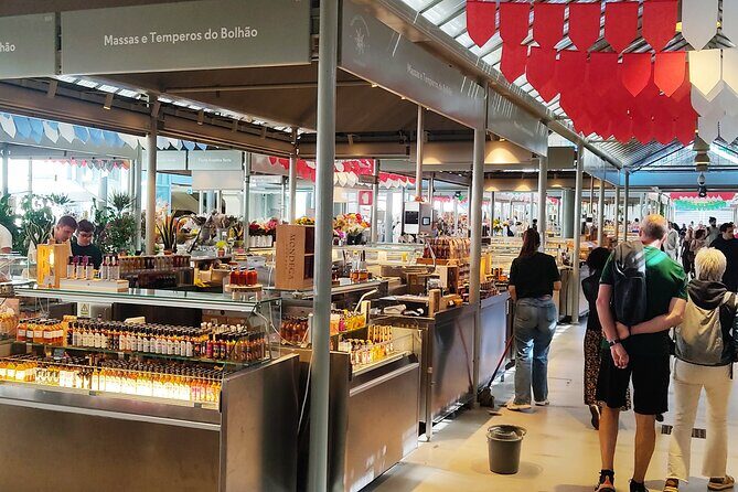 Port in 3 hours Photo & Flavors Secrets Tour - FAQs