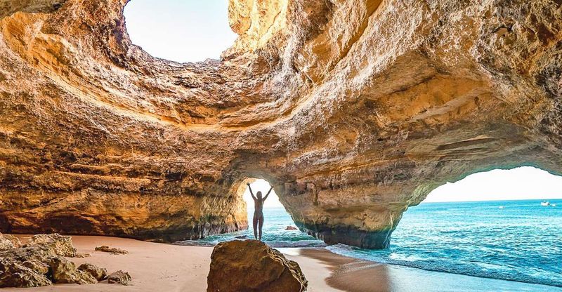 Portimão: Carvalho & Marinha Beach, Benagil Cave Boat Tour - Safety rules and comfort tips you’ll feel during the ride
