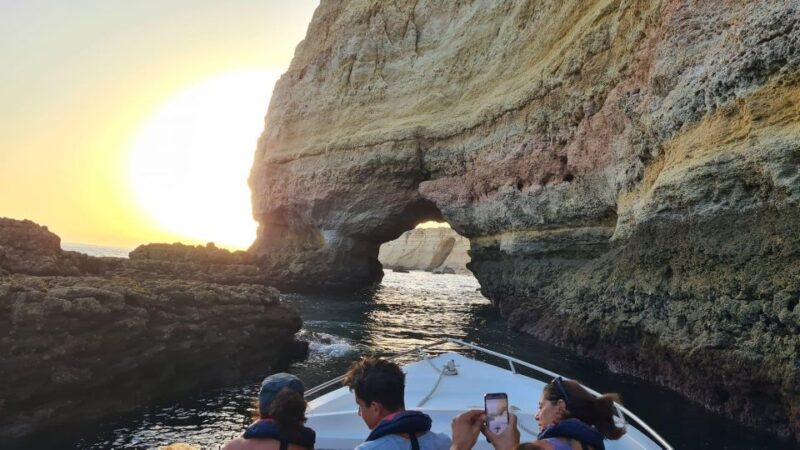 Portimão: Family Gathering - What to Expect from This Boat Trip
