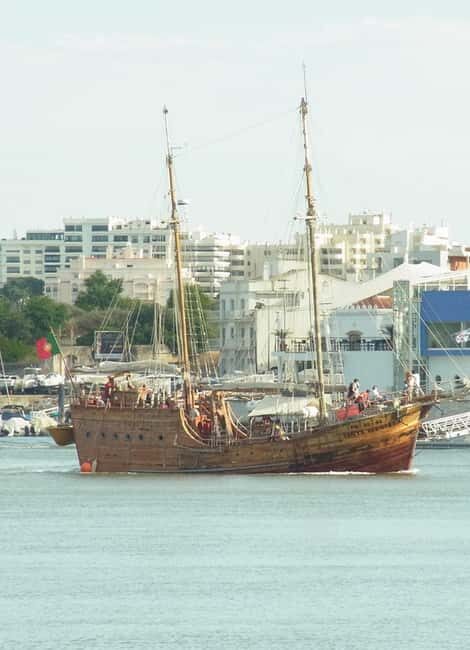 Portimão Fishing Traditions & Tasting - Private Walking Tour - Key Points