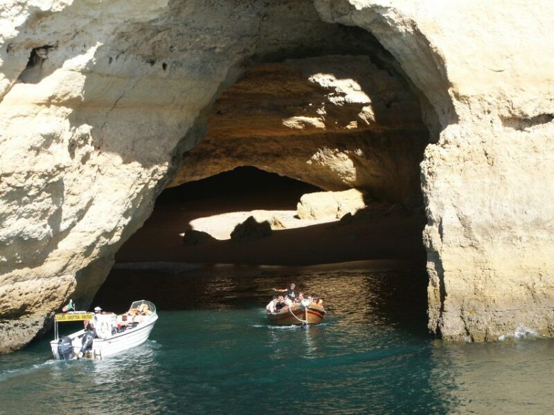 Portimão: Pirate Ship Cave Cruise - FAQ