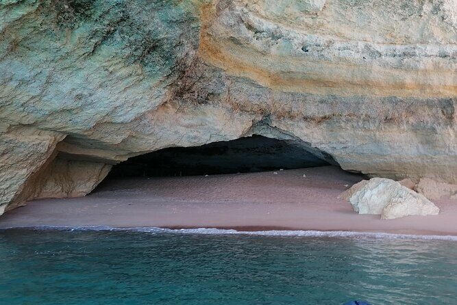 Portimão to Benagil: Adrenaline Wave 90 Minutes Cave Tour - What to Expect on the Tour