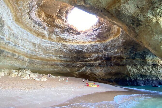 Portimão:Embark on NatureBenagil and DolphinsBiologist on board - Final Thoughts: Is This Tour Right for You?