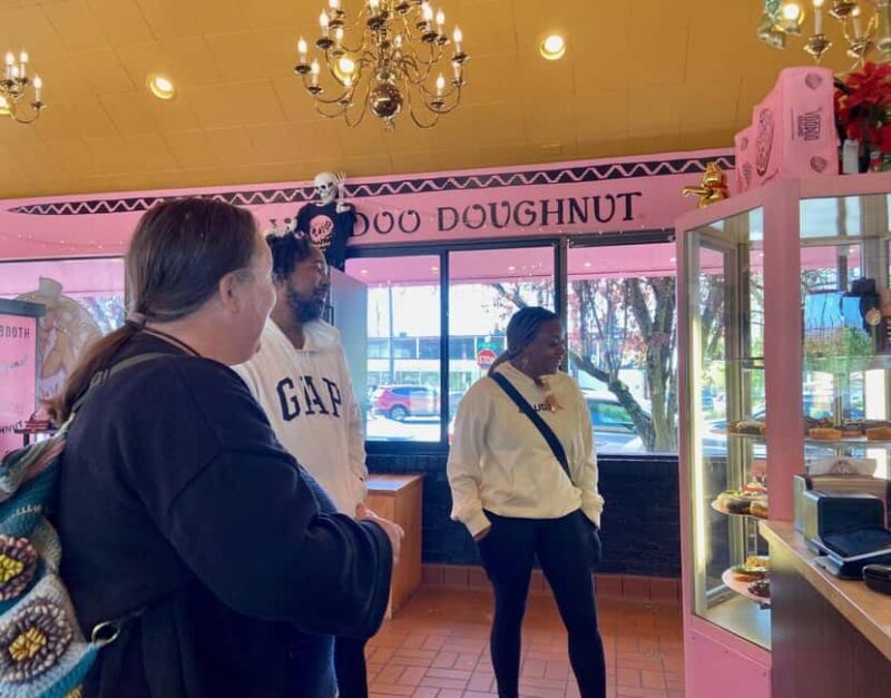 Portland: Doughnuts and Coffee Bike Tour with Tastings - Key Points