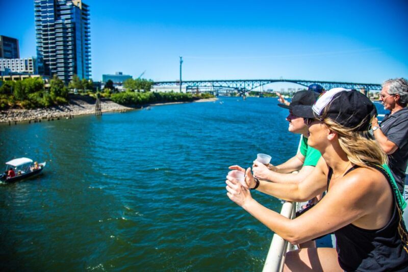Portland: Happy Hour Sightseeing Cruise - FAQ