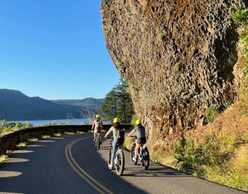 Portland: Multnomah Falls E-Bike Tour in the Columbia Gorge - The Ride and the Scenery