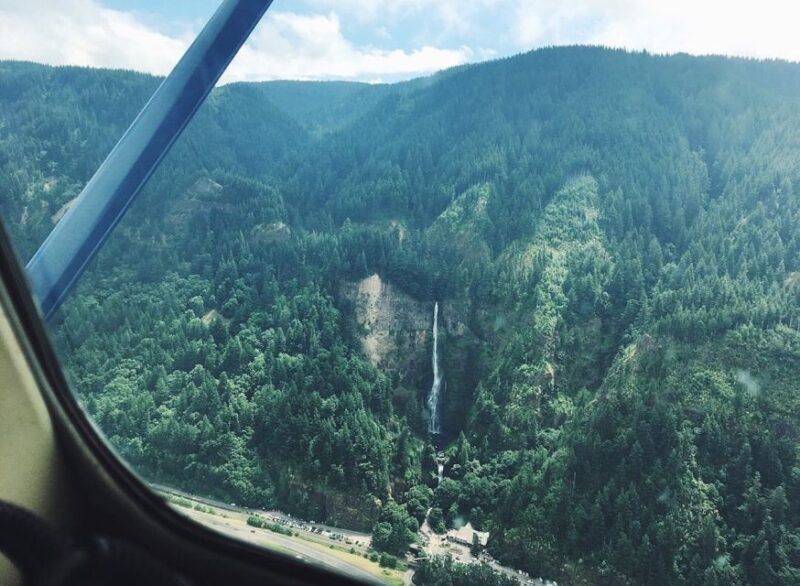 Portland: Multnomah Falls Scenic Air Tour - What Makes This Tour Stand Out