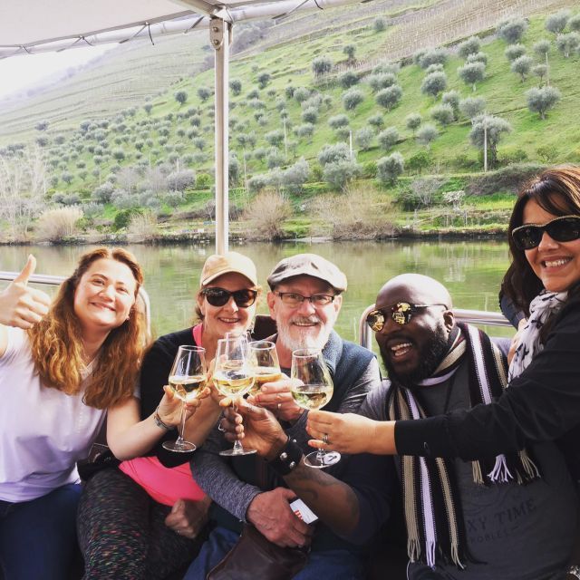 Porto: Douro Valley Wine Tour with Tastings, Lunch & Cruise - Wine-Paired Lunch at a Vineyard Setting