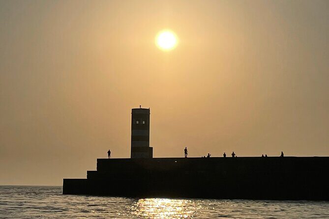 Porto: 2h Private Tour (1 to 6 people) on the Douro River with a local - Exploring Porto from the Water: A Look at the 2-Hour Douro River Private Tour