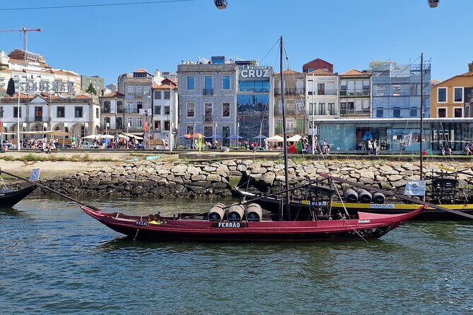 Porto: 6 bridges tour, Douro river with 4 Port Wine tasting - FAQs