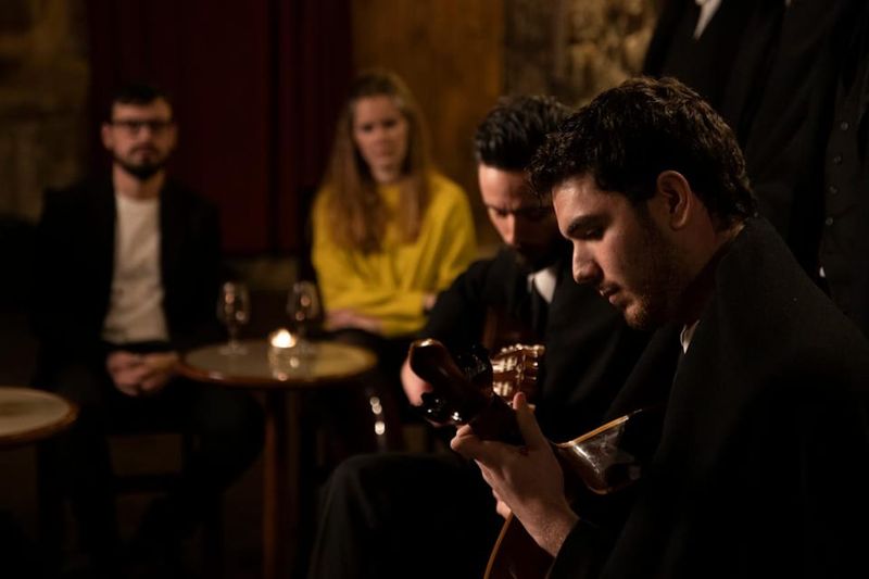 Porto: An Intimate Fado Show in a Historical Tavern - Finding the place: off the main tourist routes in Miragaia