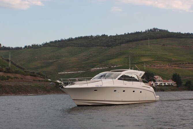 Porto and Douro: Private tour in Yacht - The Practical Side: Logistics and Price