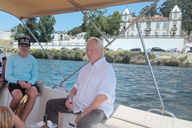 Porto: Boat trip along the Douro River 6 Bridges - FAQ