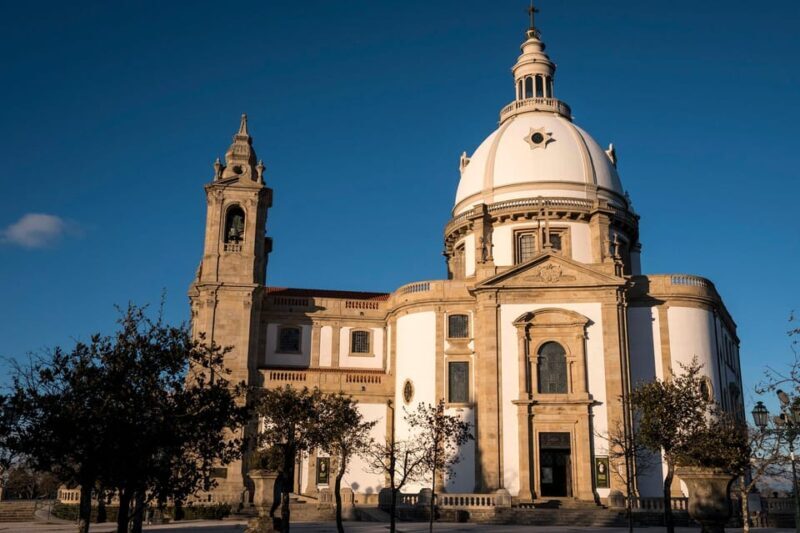 Porto: Braga and Guimarães Private Day Trip with Local - Key Points