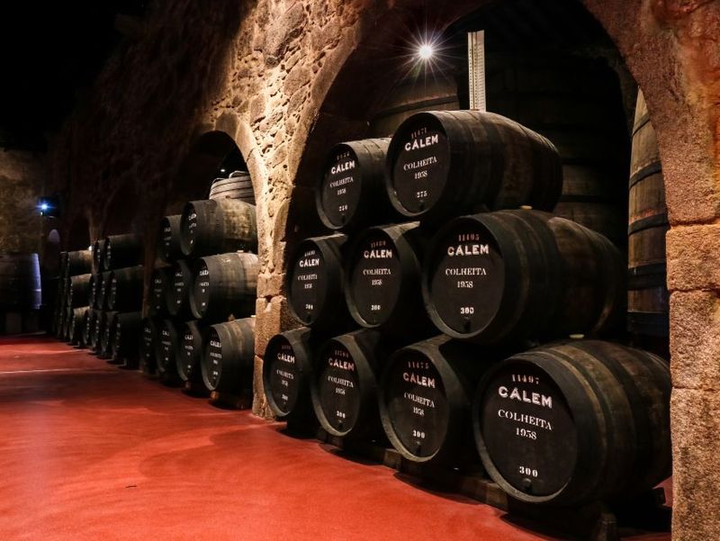 Porto: Cálem Cellar Tour, Interactive Museum & Wine Tasting - Views on the Douro River: why this stop feels special
