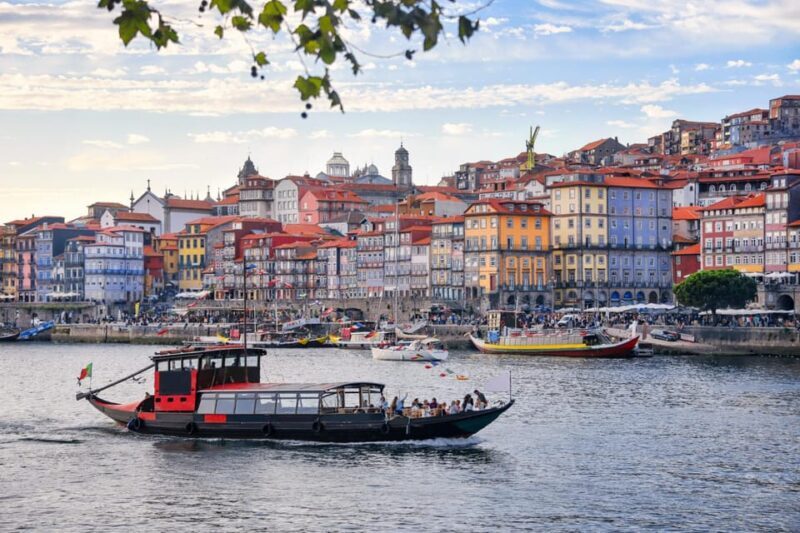 Porto: Capture the most Photogenic Spots with a Local - Who Will Appreciate This Tour?