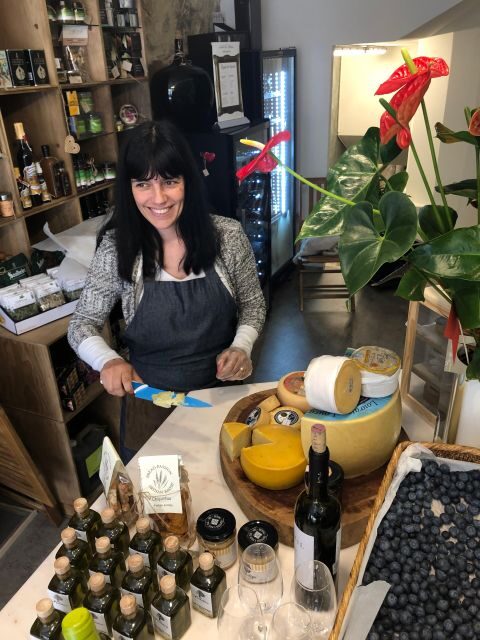 Porto: Cheese and Port Wine Tasting in a Unique Place - Who Will Love This Experience?