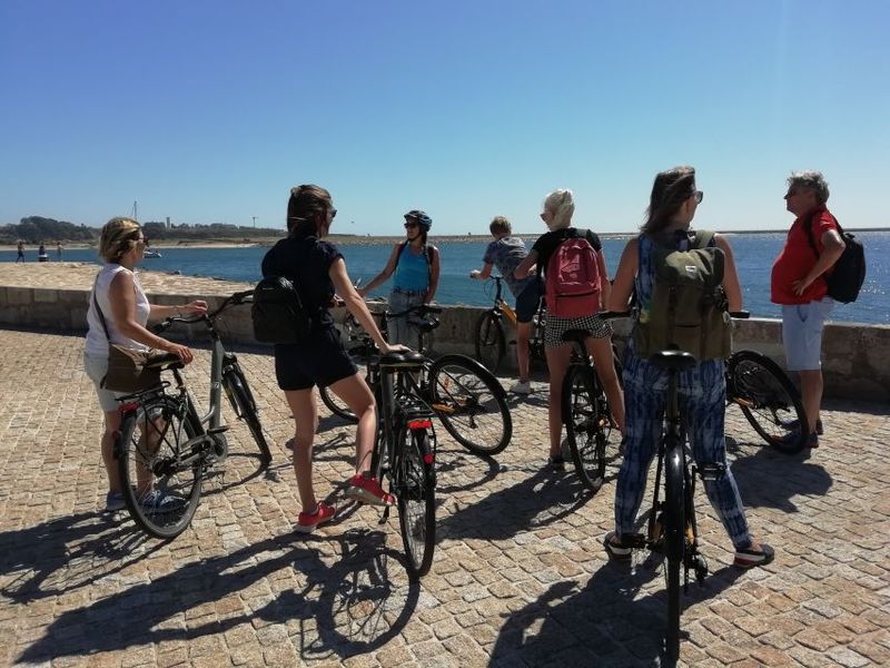 Porto: City Highlights 3-Hour Guided Electric Bike Tour - Ribeira’s medieval streets: where the city feels like itself