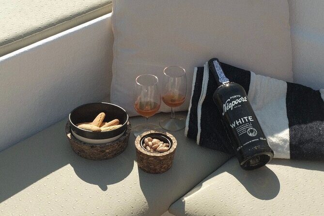 Porto: Douro River Boat Cruise with Port Wine and Snacks - Exploring the Experience in Detail