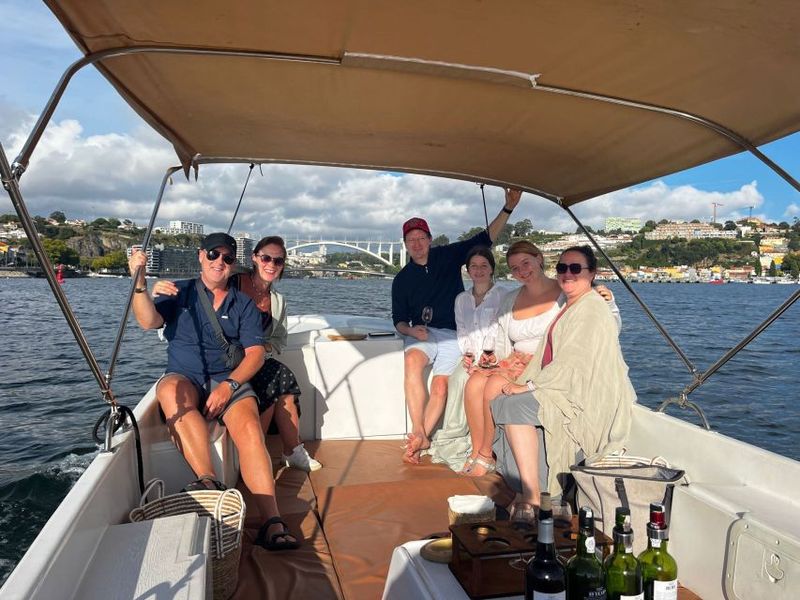 Porto: Douro River Boat Cruise with Port Wine Tasting - Port Wine Tasting on Board: Three Wines, Real Conversation, and Snacks