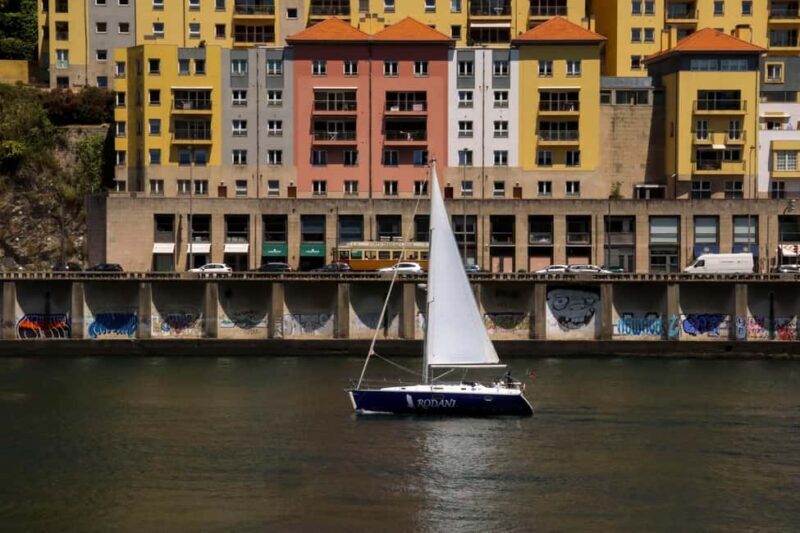 Porto: Douro River Cruise (2 h)  Wine & Scenic Views - Key Points