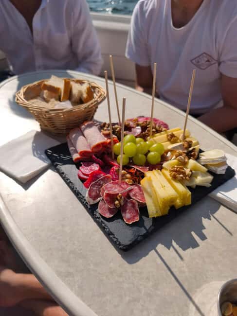 Porto: Douro River Cruise & Boat Tour with Port Wine Tasting - Key Points