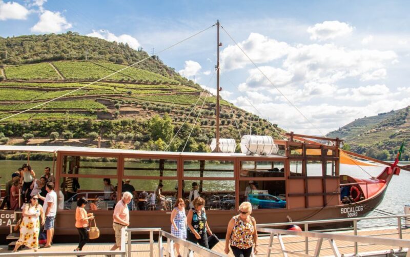 Porto: Douro Valley History & Wine Tour with Cruise & Lunch - Key Points