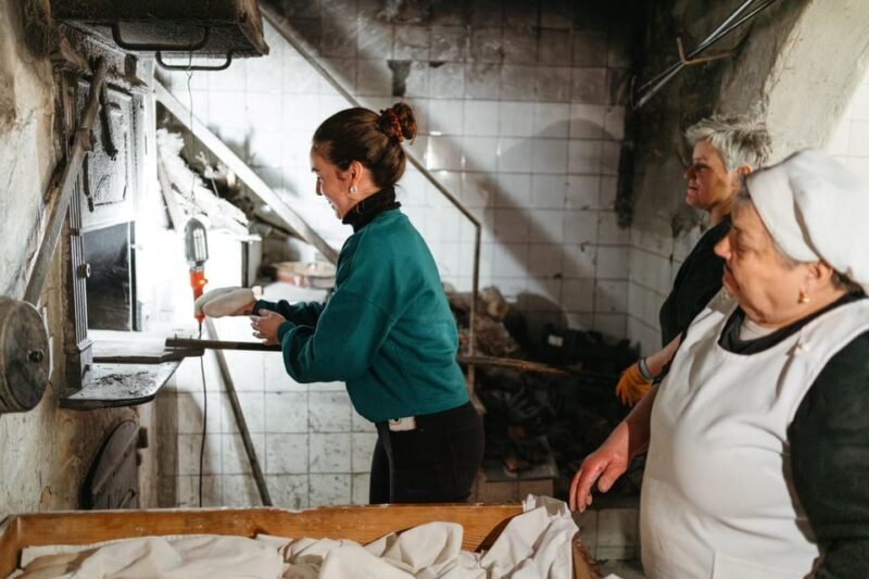 Porto: Douro Valley Tour with 2 Wineries, Lunch and Cruise - Key Points