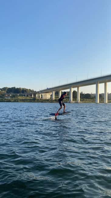 Porto: E-foil adventure on the Douro River - What to Expect from the E-Foil Tour in Porto