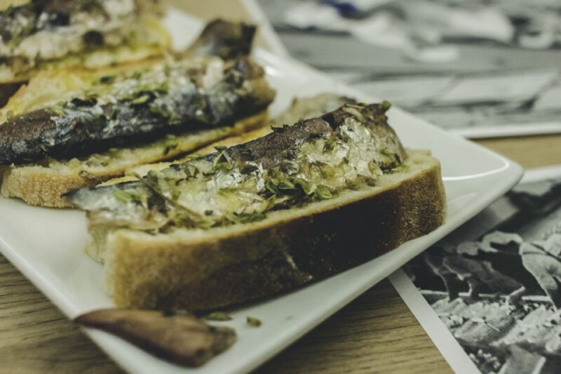 Porto: Evening Local Food Crawl with Drink Pairings - What the Reviews Say