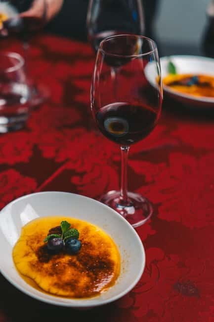 Porto: Fado Show & Dinner: A Night of Fado & Fine Dining - FAQs