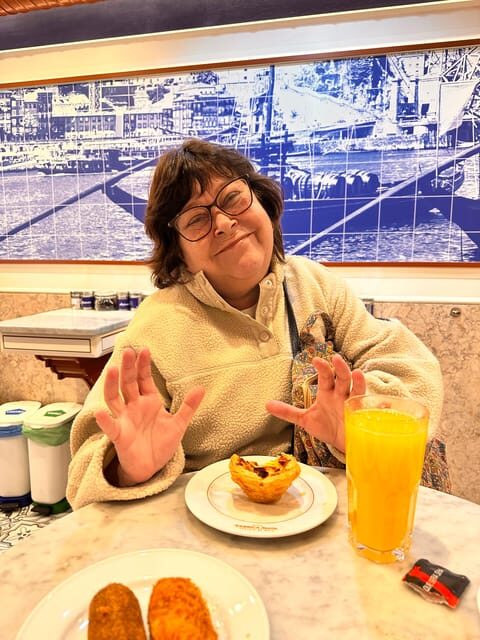 Porto: Food Walking Tour with Tastings and Wine - Who Should Book This Tour?