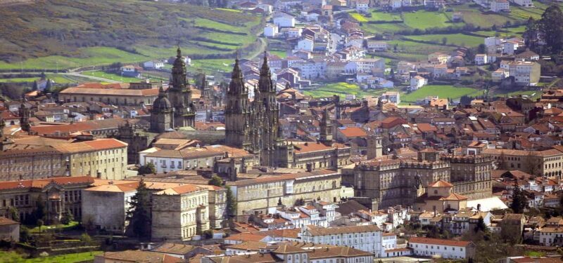 Porto: Full-Day Tour to Santiago de Compostela & Finisterre - Who Should Consider This Tour?