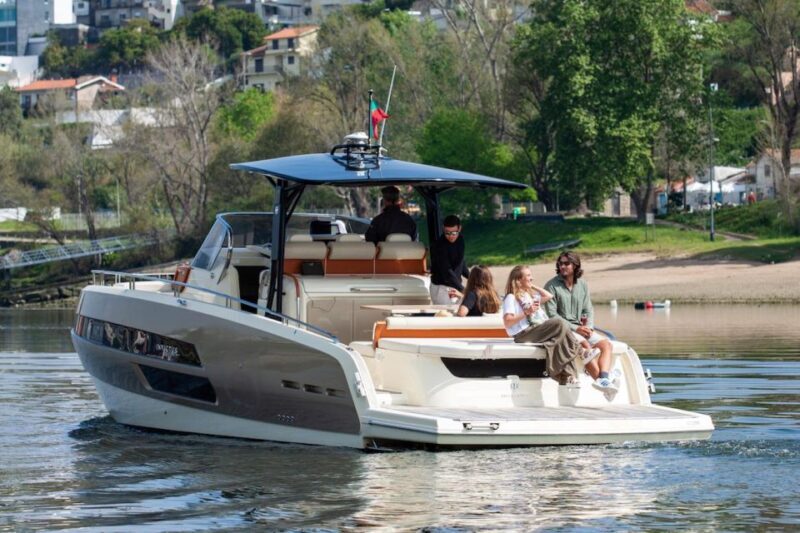 Porto: FULLDAY Private Luxury Yacht in the Douro - Detailed Breakdown of the Day on the Water