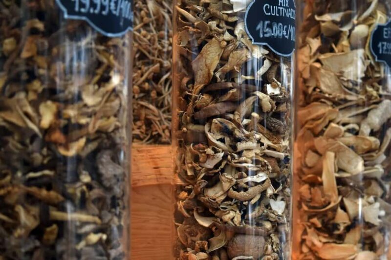 Porto: guided gastronomic tour of the Bolhão Market with tastings - Who Should Consider This Tour?