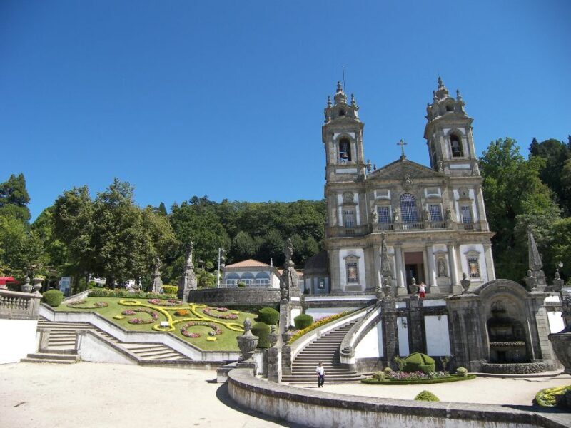 Porto: Guimarães & Braga Tour with Entry Tickets and Lunch - Who Should Consider This Tour?