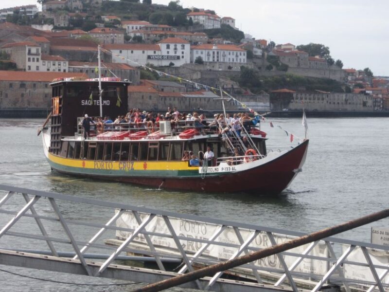 Porto Half Day Walking Tour: River Cruise & Wine Tasting - Group Size and Flexibility