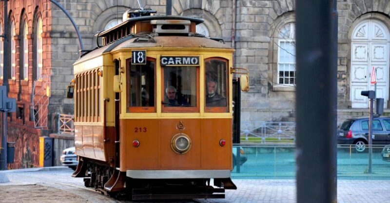 Porto Highlights and Tram - Private Tour - Key Points