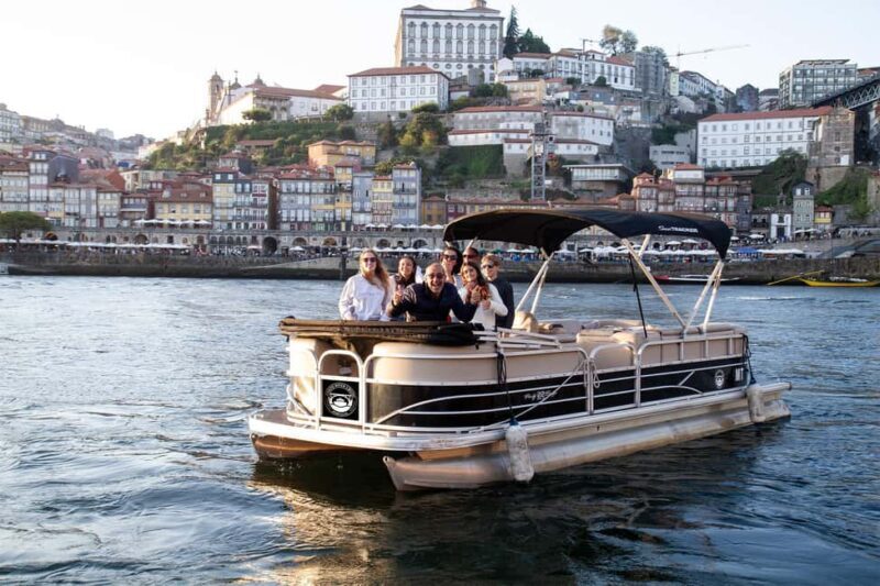 Porto: Old Town and Gaia Boat Tour - Exploring the Porto: Old Town and Gaia Boat Tour in Detail