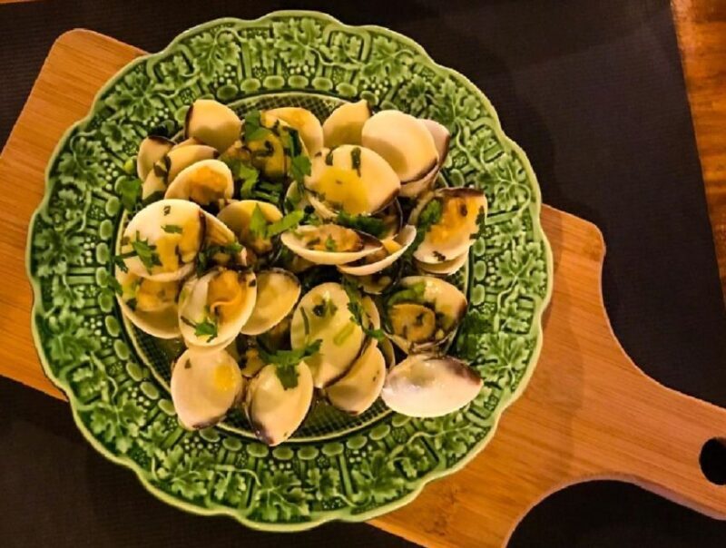 Porto: Premium Portuguese Food Tour and Sightseeing - A Taste of Porto: What to Expect